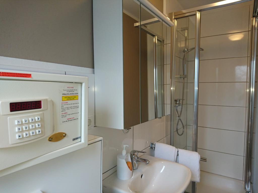 Budapester Hof Gaestehaus Hambourg Extérieur photo